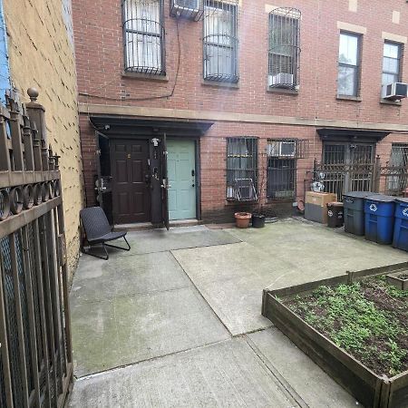 Central & Affordable Williamsburg Small Room นิวยอร์ก ภายนอก รูปภาพ