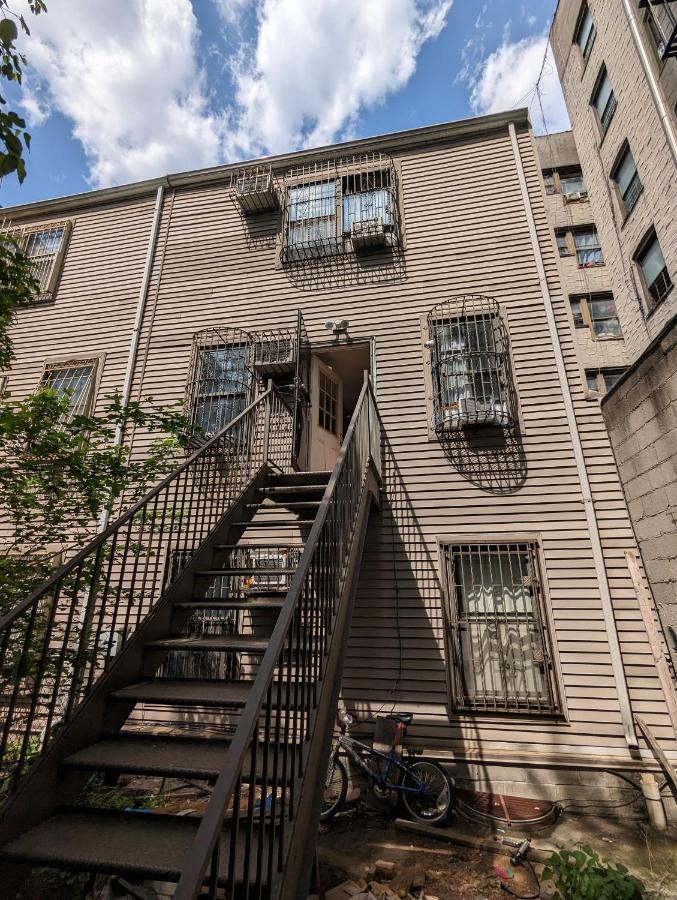 Central & Affordable Williamsburg Small Room นิวยอร์ก ภายนอก รูปภาพ
