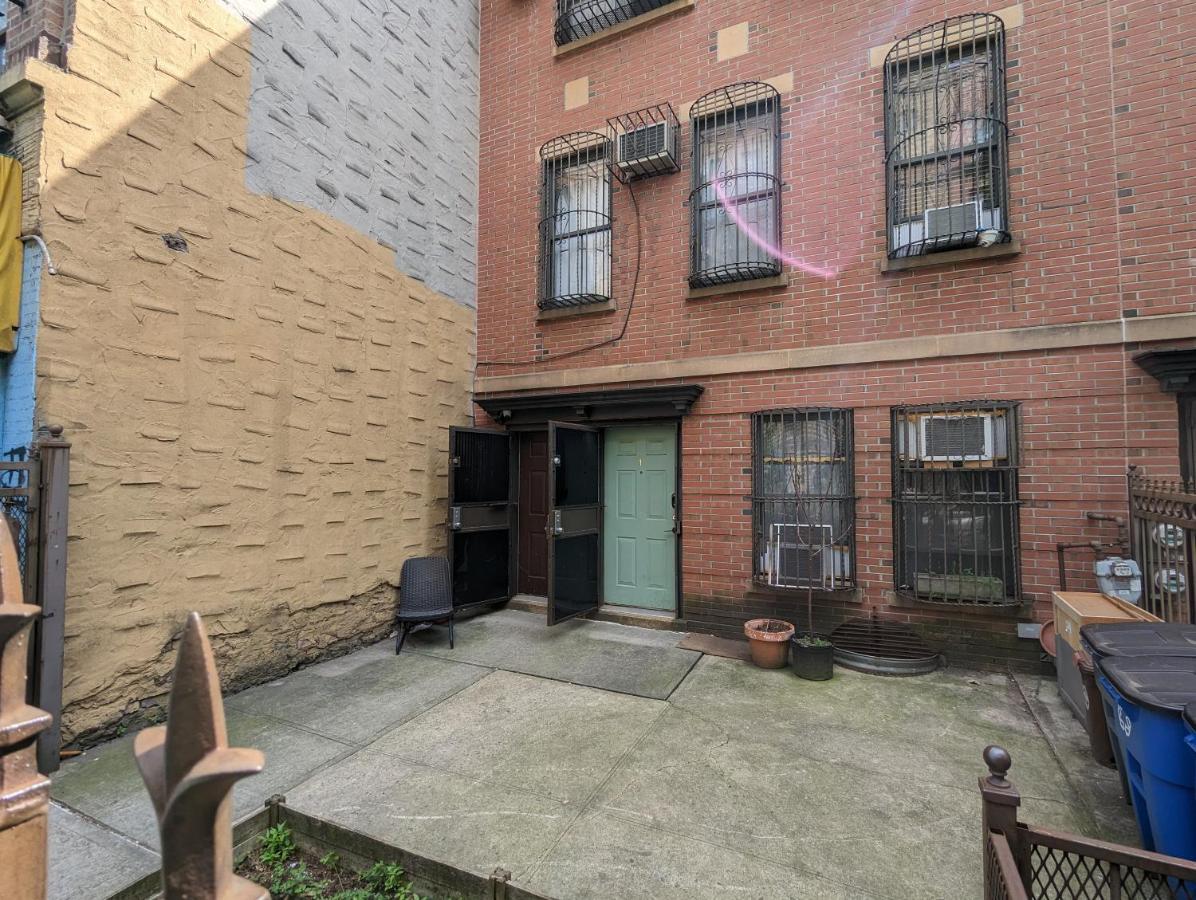 Central & Affordable Williamsburg Small Room นิวยอร์ก ภายนอก รูปภาพ