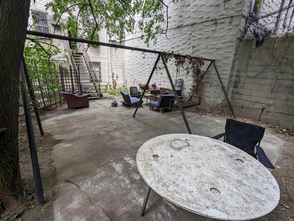 Central & Affordable Williamsburg Small Room นิวยอร์ก ภายนอก รูปภาพ