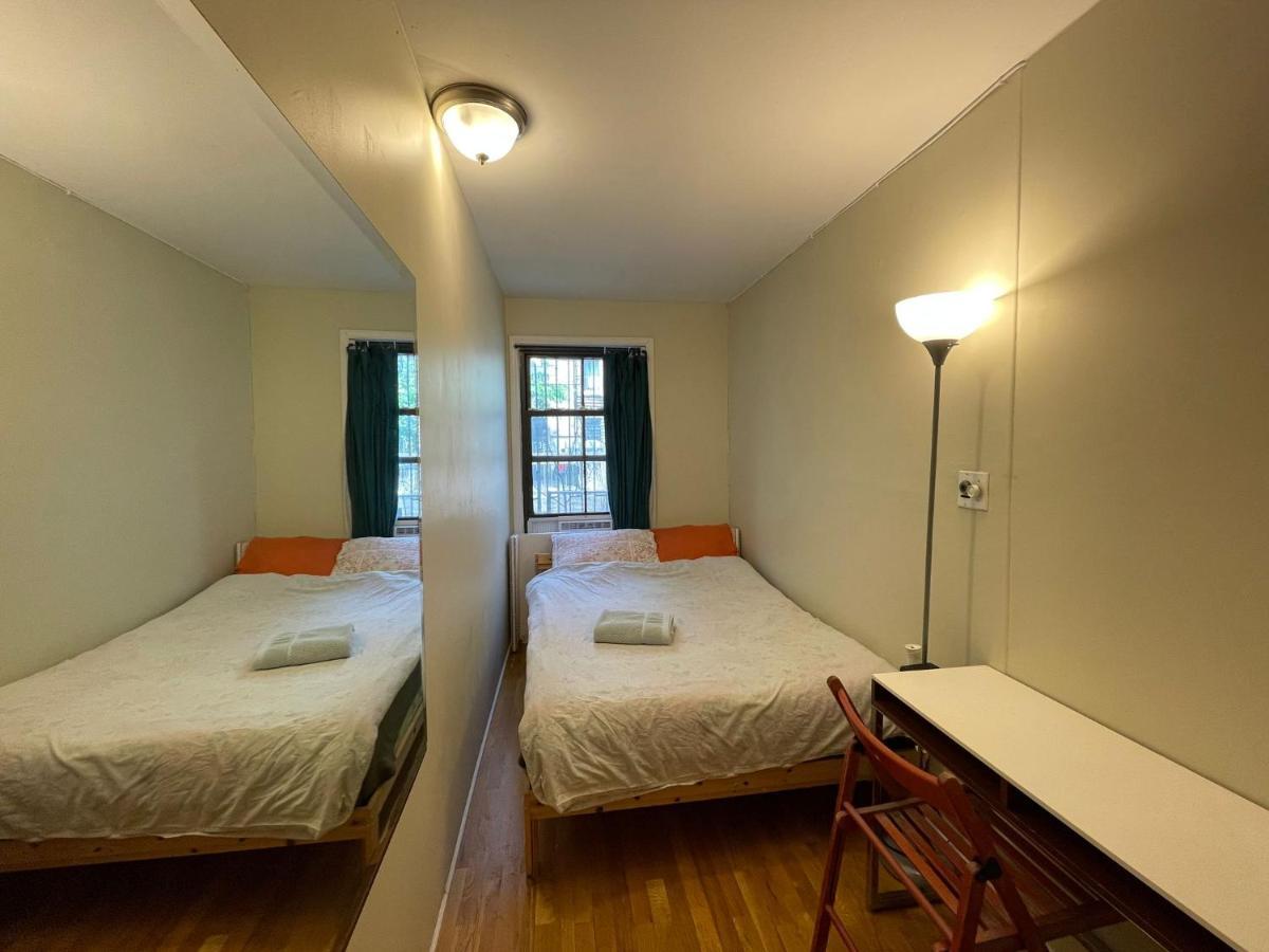 Central & Affordable Williamsburg Small Room นิวยอร์ก ภายนอก รูปภาพ